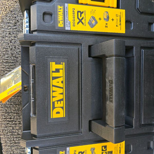 디월트 그라인더 팝니다.