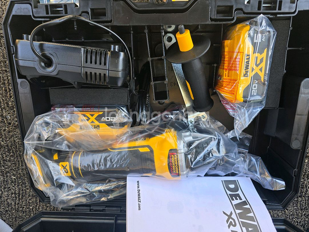 디월트 그라인더 팝니다.--1