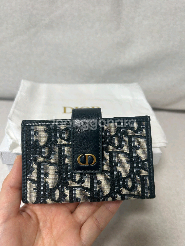 디올 몽테인 아코디언 카드지갑 팝니다--0