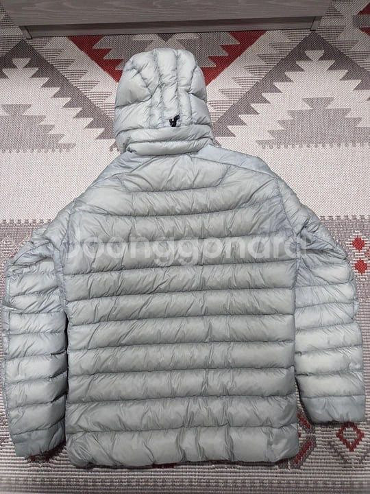 아크테릭스 세륨 후디 M 사이즈 판매합니다--1