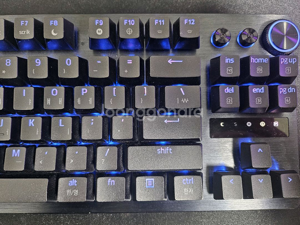 레이저 헌츠맨 V3 pro tkl 게이밍키보드--1