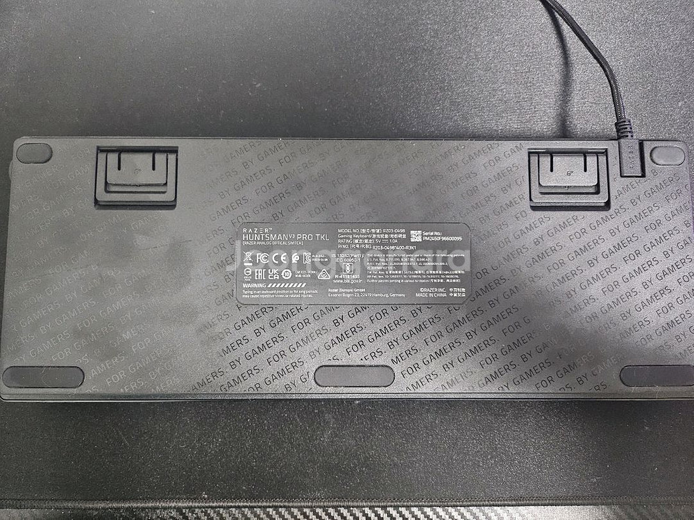 레이저 헌츠맨 V3 pro tkl 게이밍키보드--3