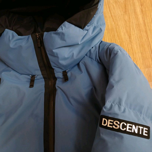 데상트(정품) 남성 후드 다운 패딩 (105~110) (상태 최상급)