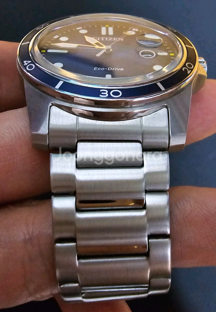 시티즌 에코드라이브 aw-1810-85l--1