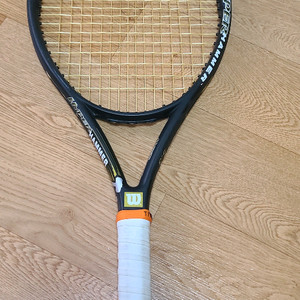 윌슨 하이퍼 햄머 5.3 테니스라켓 판매합니다.