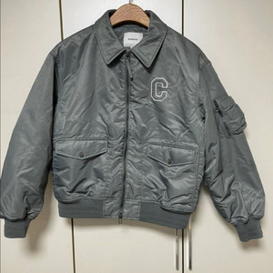 커버낫 C 로고 카라 MA-1 자켓 세이지 그레이(M)