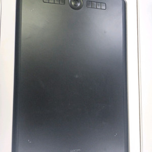 와콤 인튜어스 프로 PTH-860 wacom intros pro PTH-860판매합니다