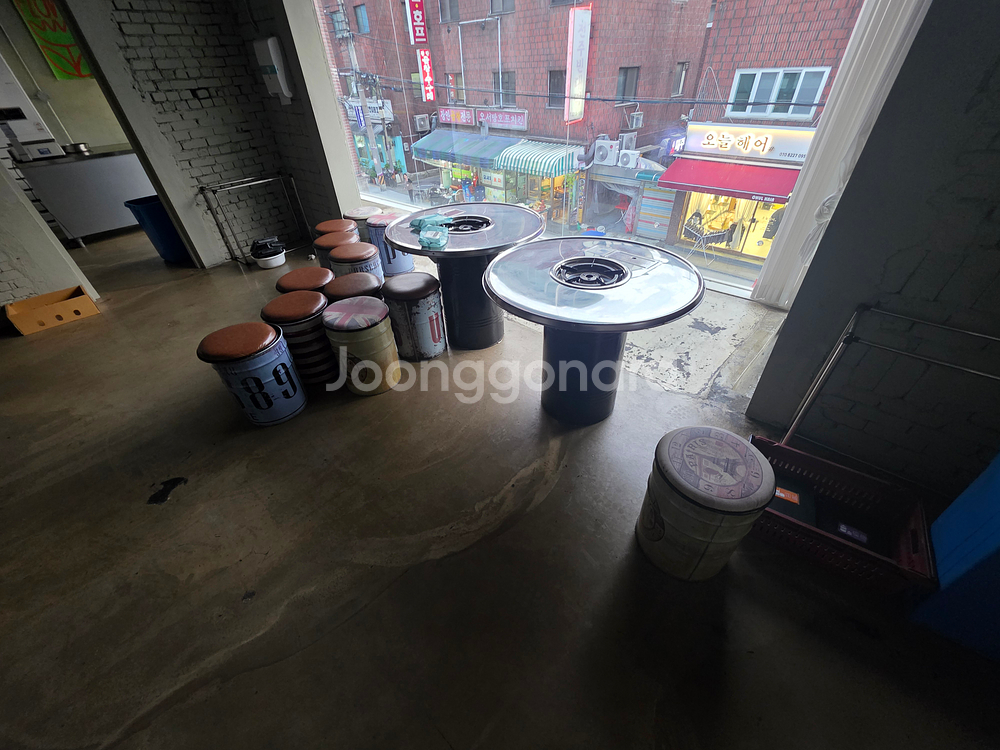 원형 가스 버너 테이블 + 깡통의자 세트--0