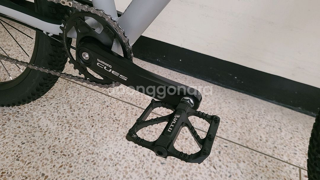 최신 26년식 메리다 빅나인 200 신동품 가격내려요--3