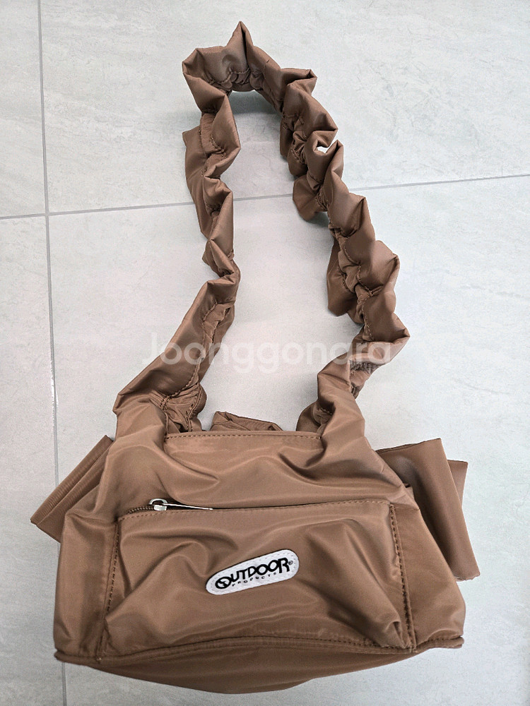 한섬 톰그레이하운드 MUVEIL 리본 숄더백 카멜--5