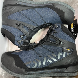 다이와 DS-2650CD 스파이크 갯바위화 신발