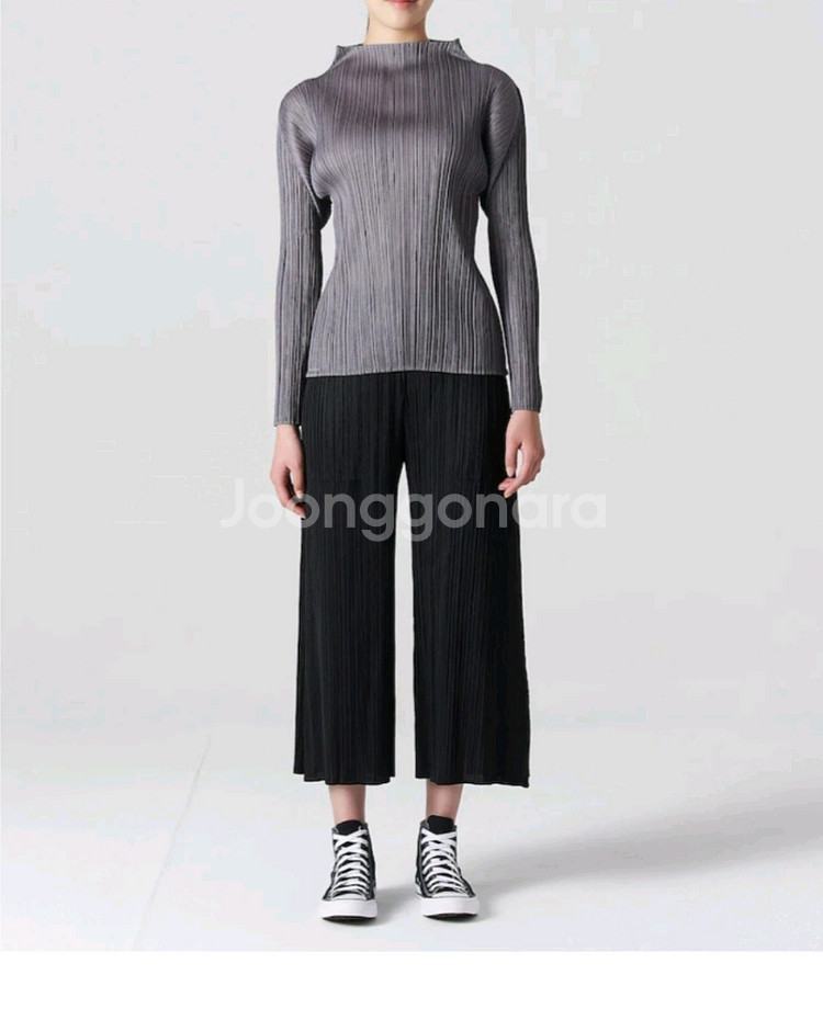 이세이미야케 플리츠플리즈 탑 베이직 탑 그레이 3사이즈--6