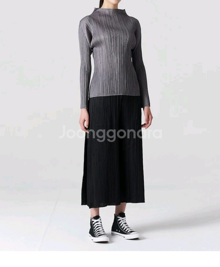 이세이미야케 플리츠플리즈 탑 베이직 탑 그레이 3사이즈--7