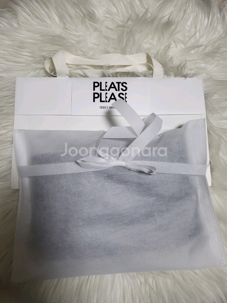 이세이미야케 플리츠플리즈 탑 베이직 탑 그레이 3사이즈--4