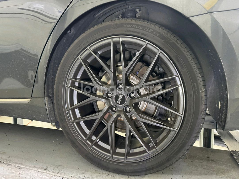 라이노스 19인치 휠 판매합니다--2