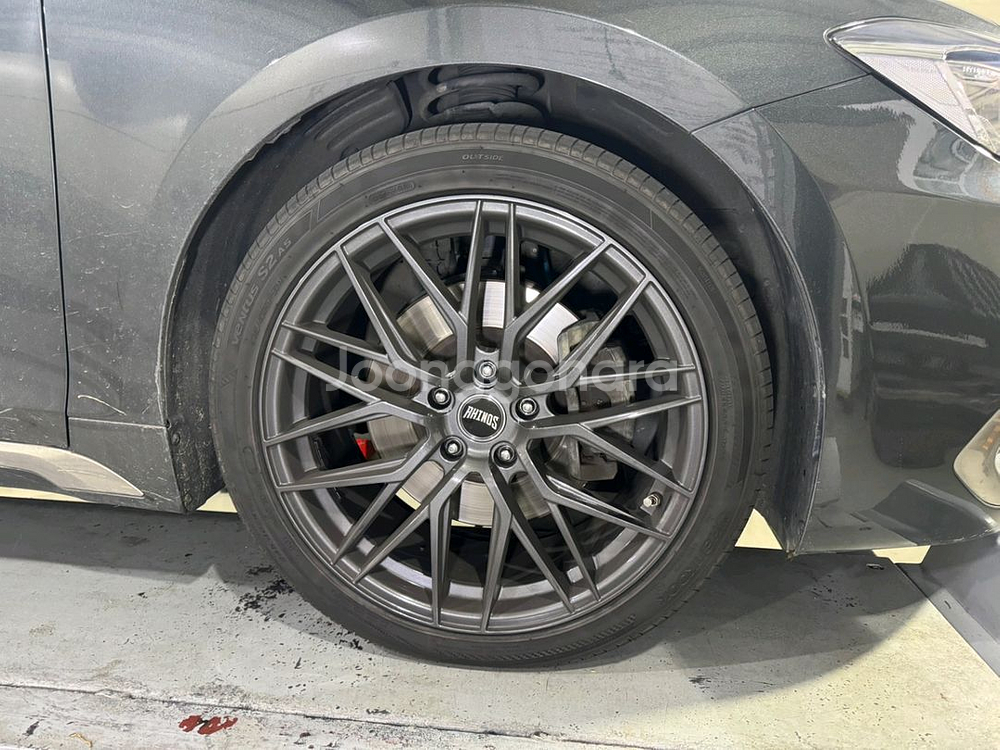 라이노스 19인치 휠 판매합니다--3