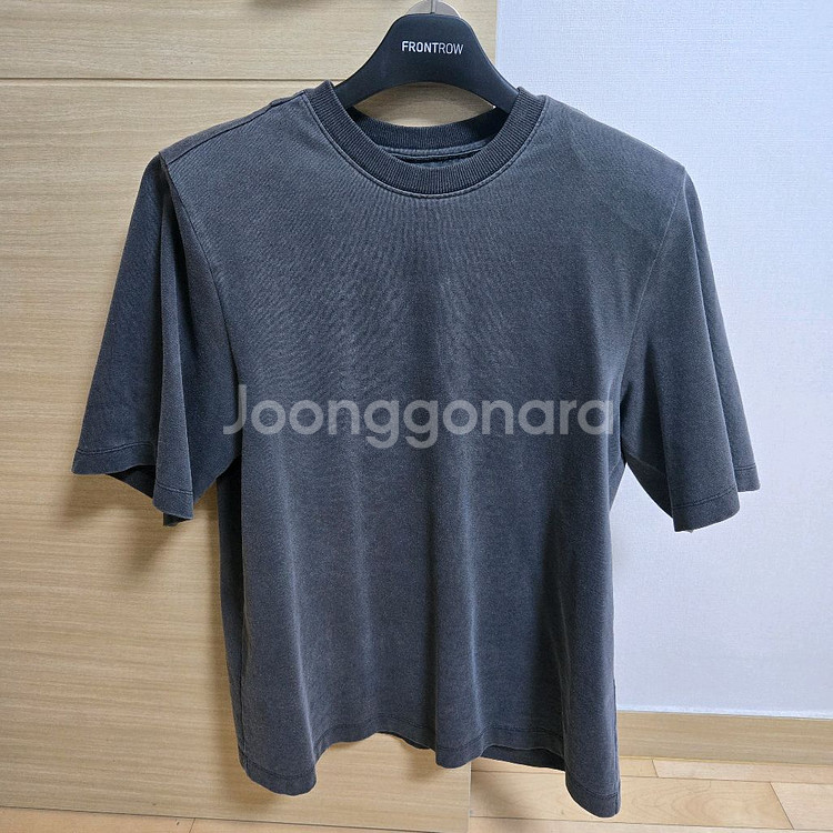 준지(juun.j) 여성 그레이 가먼트다잉 패디드 티셔츠--3