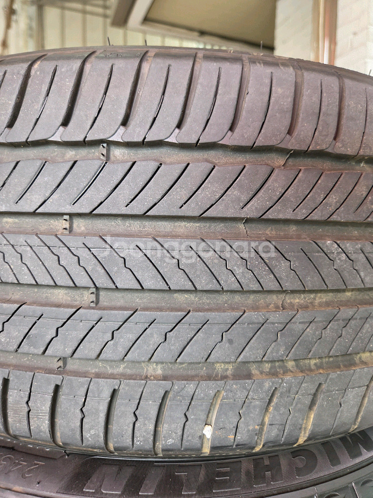 미쉐린 프리미아시 투어 245/40R19 중고타이어--5