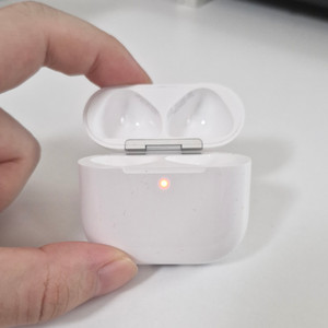 에어팟4세대 노캔ANC 본체 S급