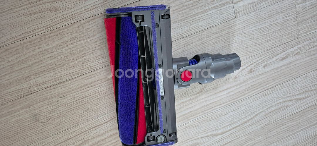 다이슨 V6본체2대.연결봉.충전기.소프트해드팝니다--6