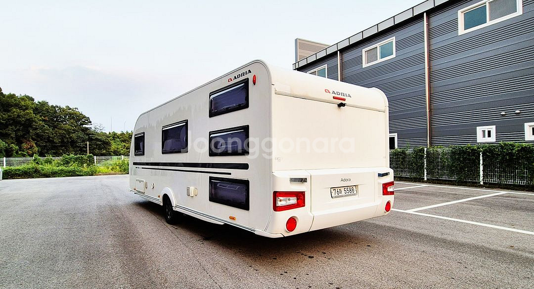 [9인 캠핑 가능!] / 알데 난방 / 아드리아 아도라 613PK / 17년식 / 2750만원--1