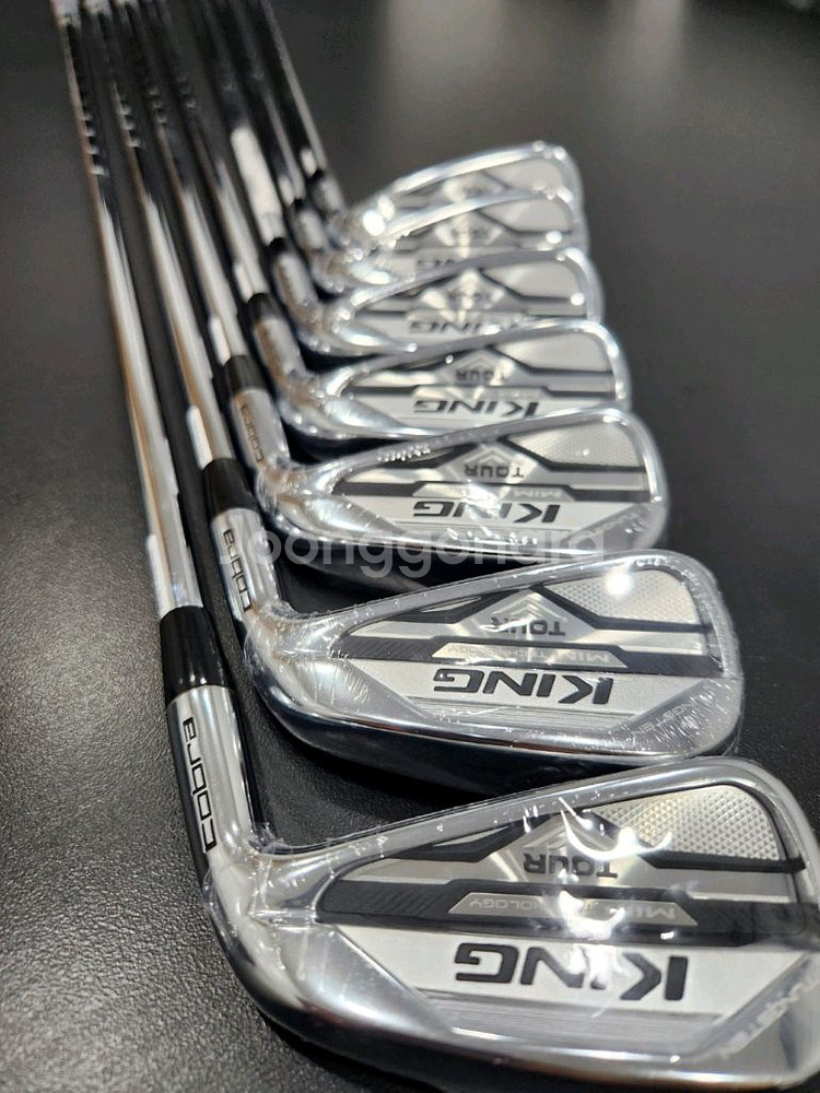 (급처 마지막 가격인하)코브라 킹투어 MIM 아이언세트 국내정품/ 4-P--0