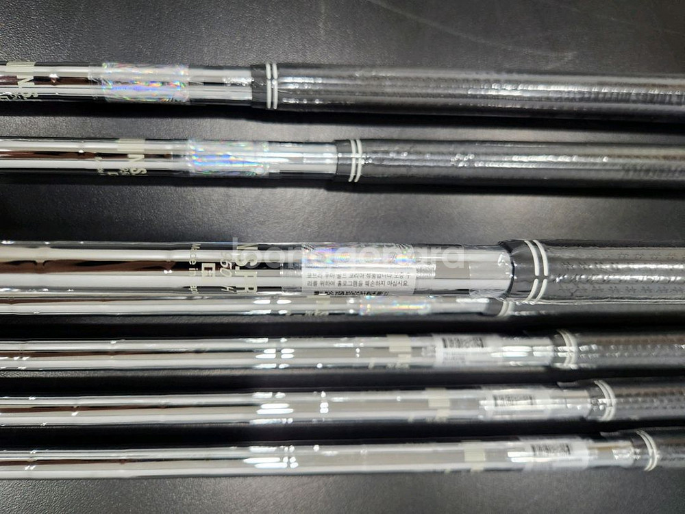 (급처 마지막 가격인하)코브라 킹투어 MIM 아이언세트 국내정품/ 4-P--4