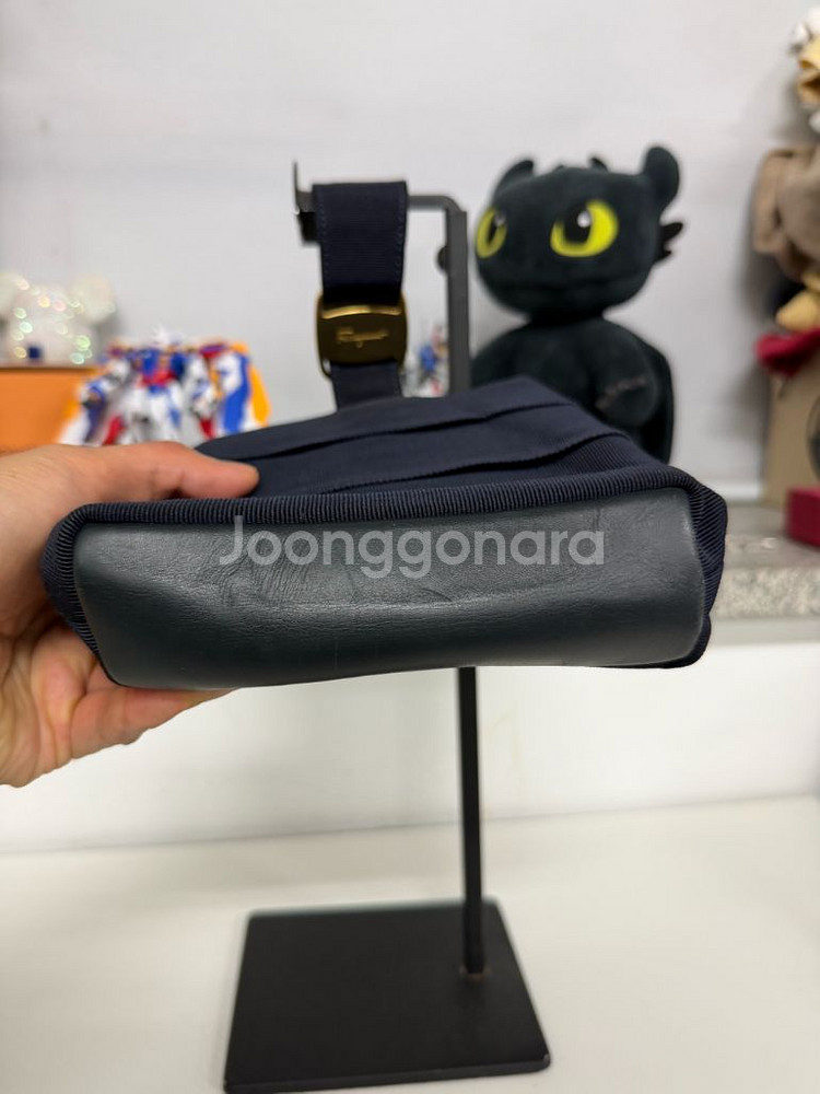 정품) 페라가모 바라 티어드 원 핸들백--3