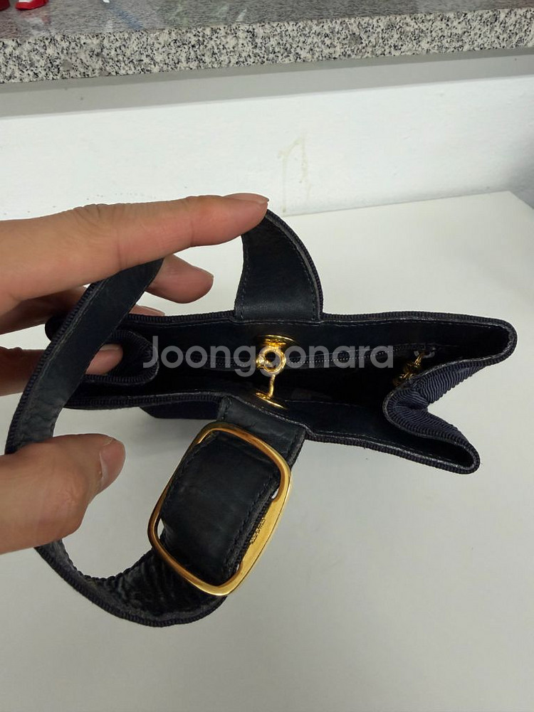 정품) 페라가모 바라 티어드 원 핸들백--5