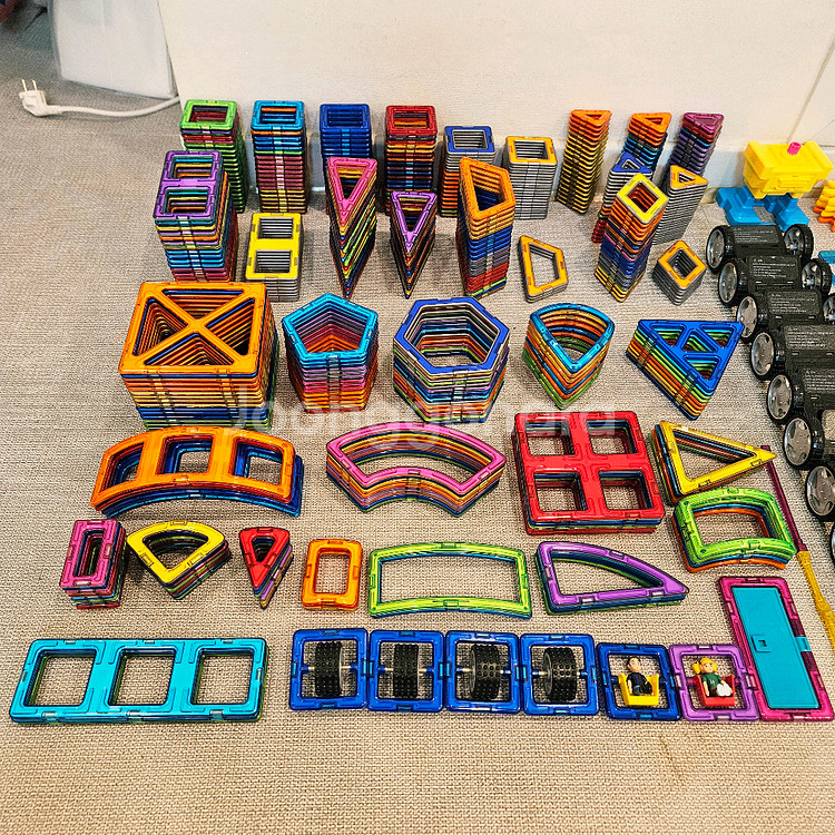 맥포머스 자석블럭 614 피스--1