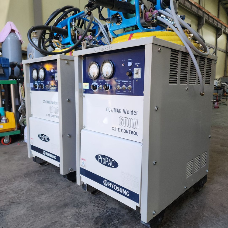 중고 효성CO2용접기세트600A/ 중고용접기--3