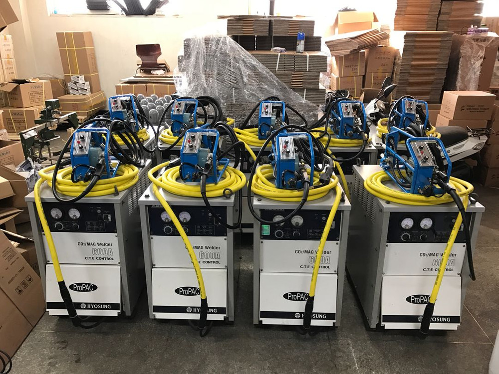 중고 효성CO2용접기세트600A/ 중고용접기--7