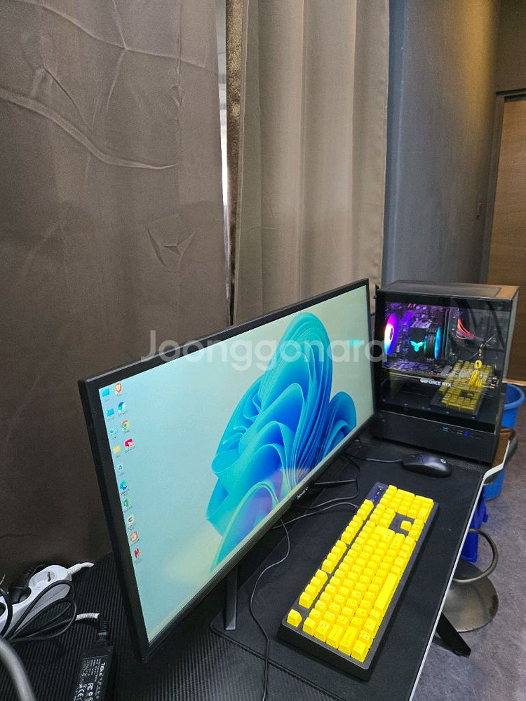 게이밍 컴퓨터본체 모니터 rtx2070--5