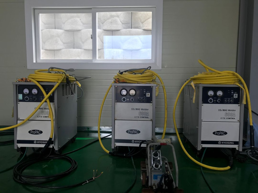 중고 효성CO2용접기세트600A/ 중고용접기--8