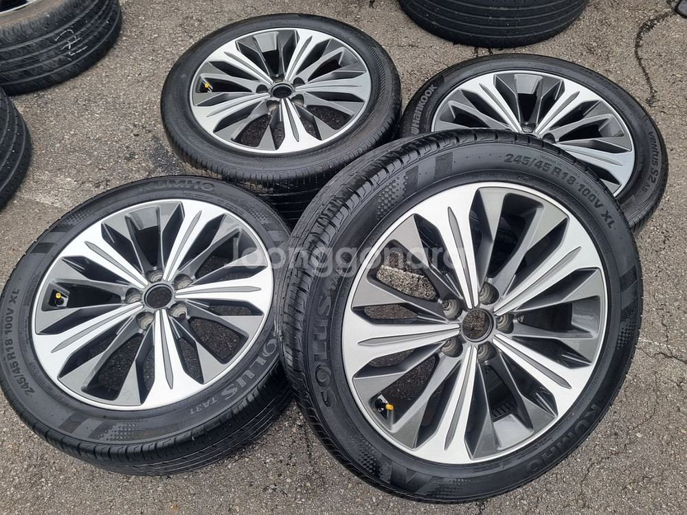 K8 18인치 2454518 휠타이어 팝니다--0