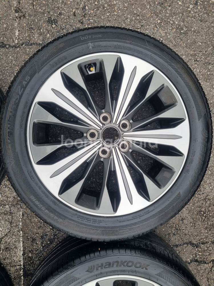 K8 18인치 2454518 휠타이어 팝니다--3