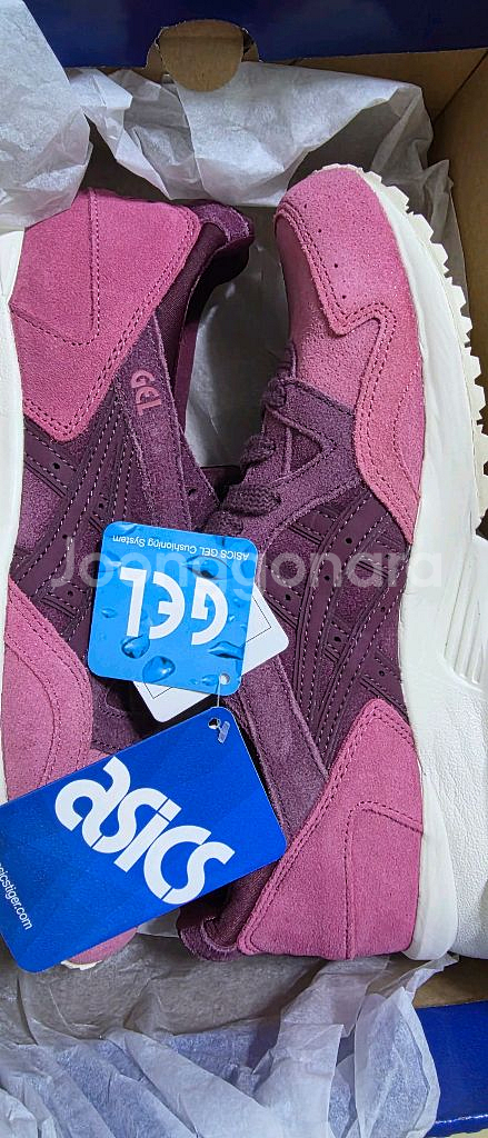 아식스 젤라이트 V 여성 운동화245 새제품--2