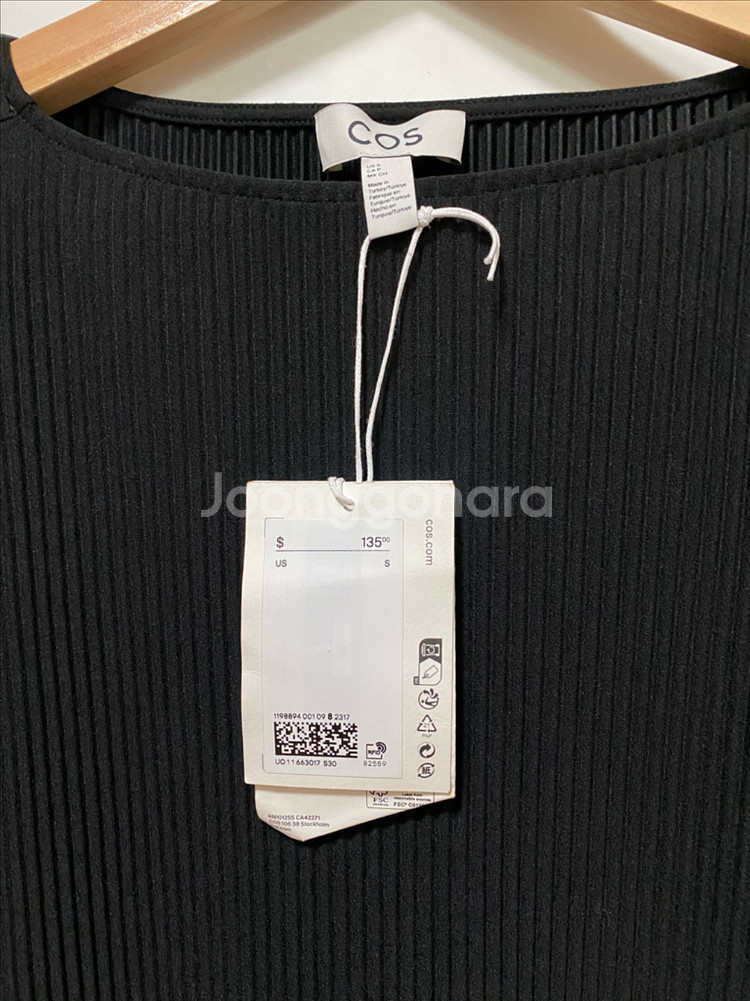 새상품 COS 블랙 플리츠 원피스--4