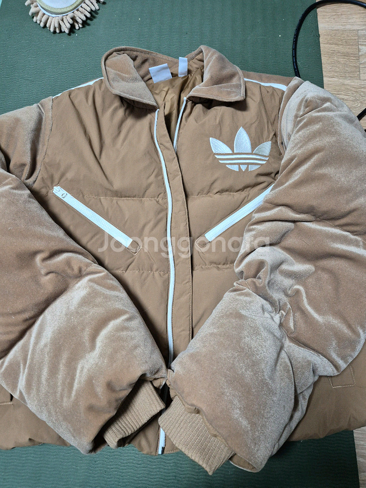 아디다스 벨벳 패딩 점퍼--4