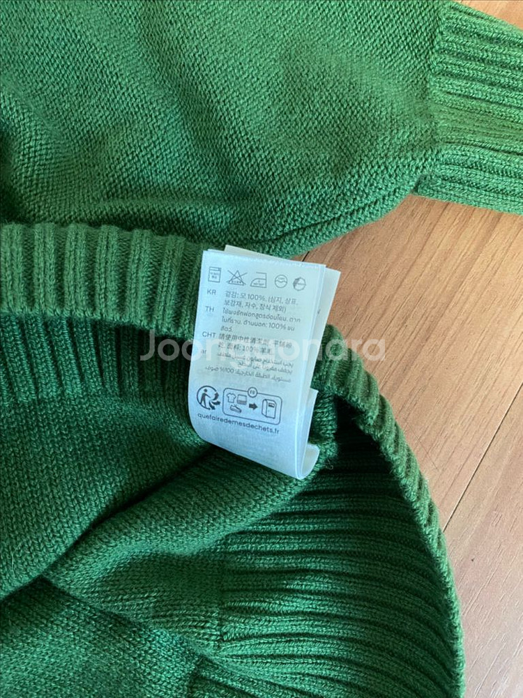 새상품 COS 터틀넥 스웨터--4