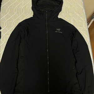 아크테릭스 아톰lt 후디 L 판매합니다