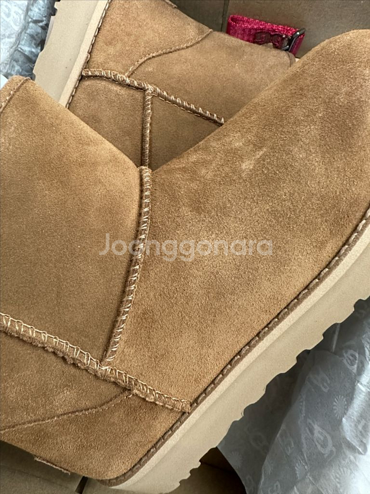 UGG 어그 클래식 미니 로고 지퍼 부츠 체스트넛(230)[새상품]--2