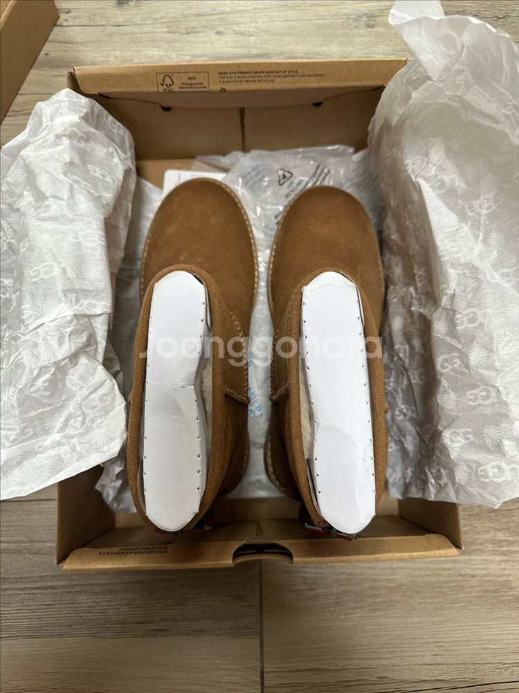 UGG 어그 클래식 미니 로고 지퍼 부츠 체스트넛(230)[새상품]--3
