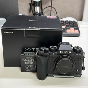 후지필름 X-T5