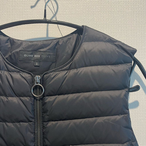 올리브데올리브 덕다운 경량패딩 하프조끼 55