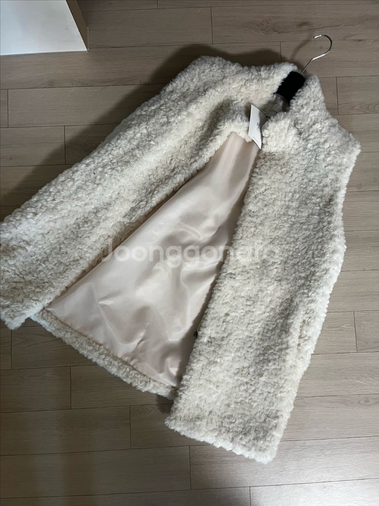 택0 시착만함)리앙쥬양털코트 리앙쥬양털베스트 베스트 아이보리--14