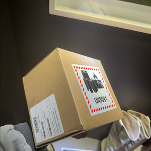 미개봉 M4 맥미니 기본형 판매합니다