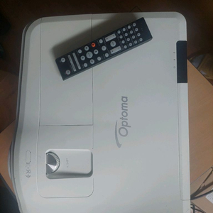 옵토마 EH615프로젝터