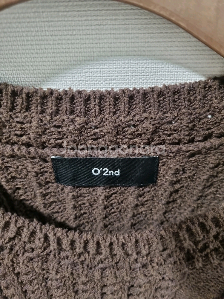 오즈세컨 케이블 브라운 니트 퍼프 블라우스 23-24ss--5