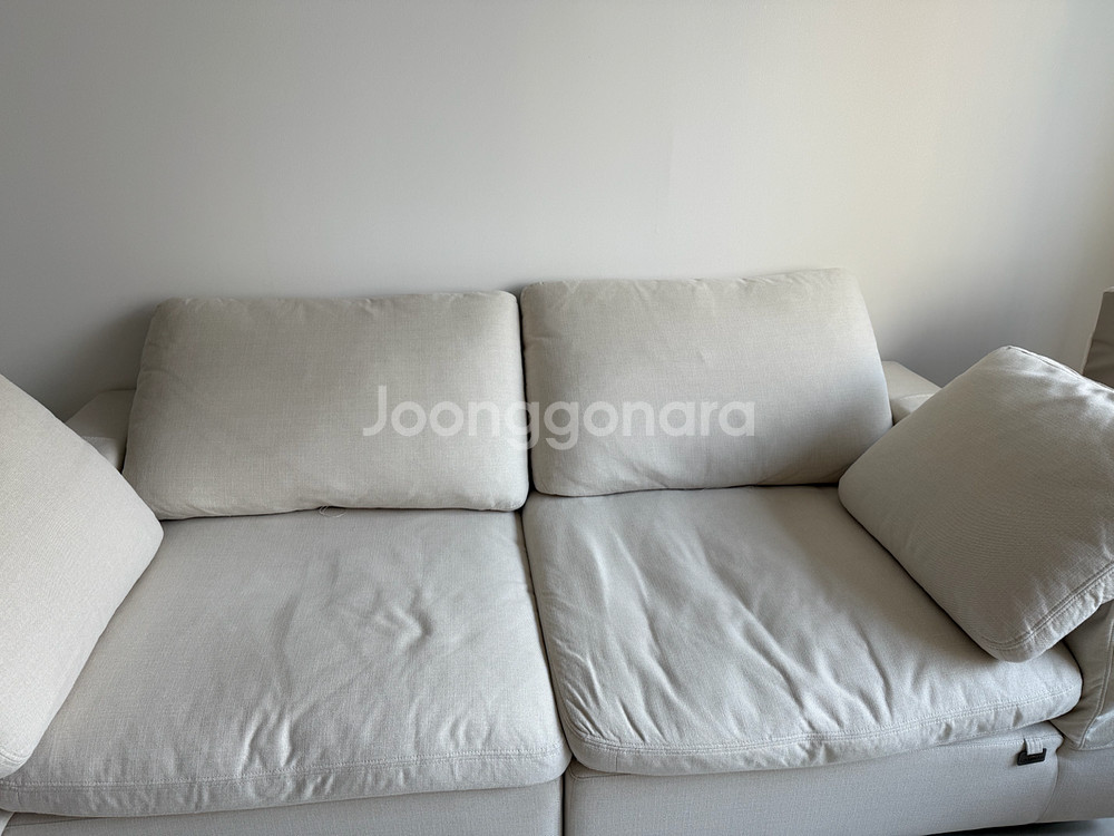 까미나르 클라우드 쇼파 팝니다--1